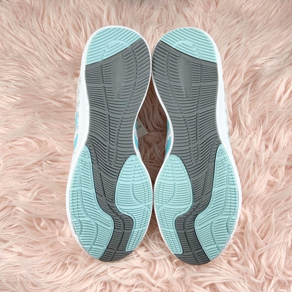 New Adidas Edge Lux 4 Women’s Running Shoes - Picture 5 of 10